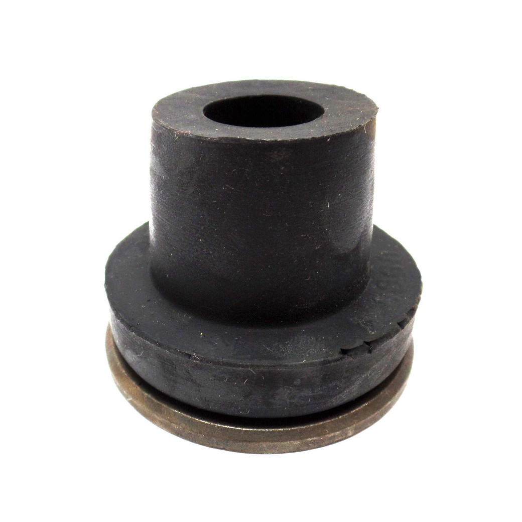 International 97/98/98i rubber radiator mount bush showing cylindrical isolator.