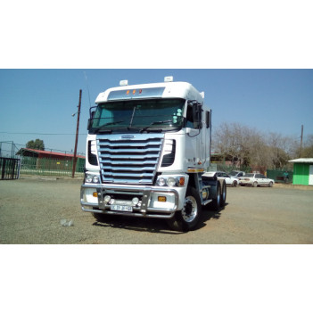 Freightliner Argosy bullbar...