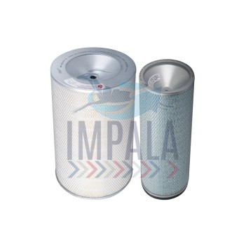 UD Trucks 350 heavy-duty rectangular air filter set A-6010-S with pleated media and rubber seals.