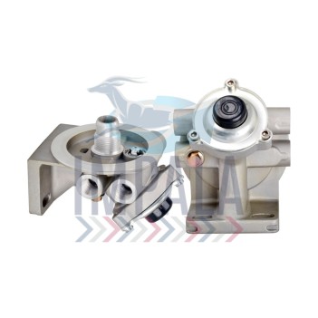 Heavy-duty Racor R120T metal filter head FM-79121 with threaded ports and spin-on mounting flange.
